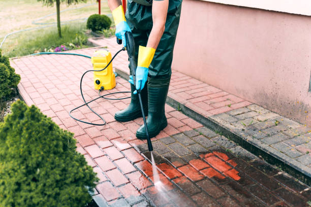 Best Commercial Building Pressure Washing  in Tomahawk, WI